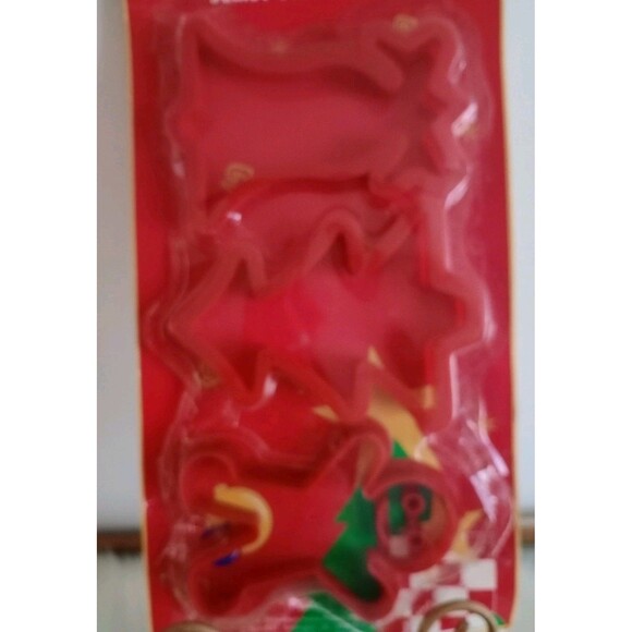 Set Of 3 Jumbo Christmas Cutters Bell, Tree, Gingerbread Boy NIP Baking Kitchen - Picture 2 of 4